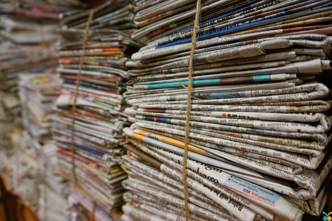 5 examples of hazardous waste types